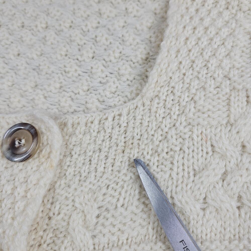 Aran Crafts Ireland Cardigan Womens M Button Up Wool Cable Knit Fisherman Ivory - Picture 4 of 15